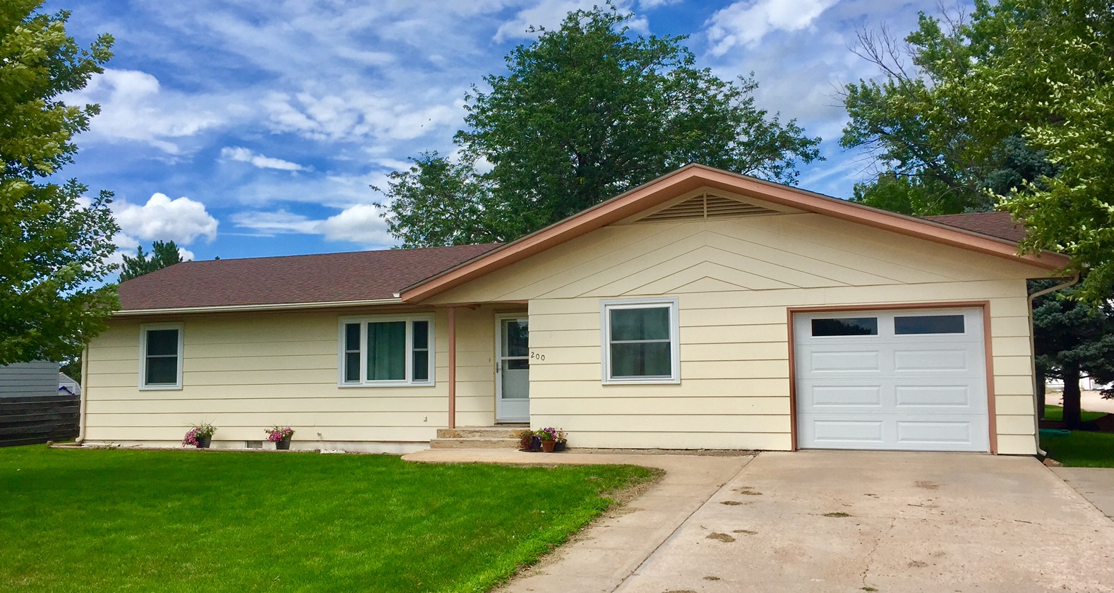 200 West 16th Street Colson Agency, Inc.