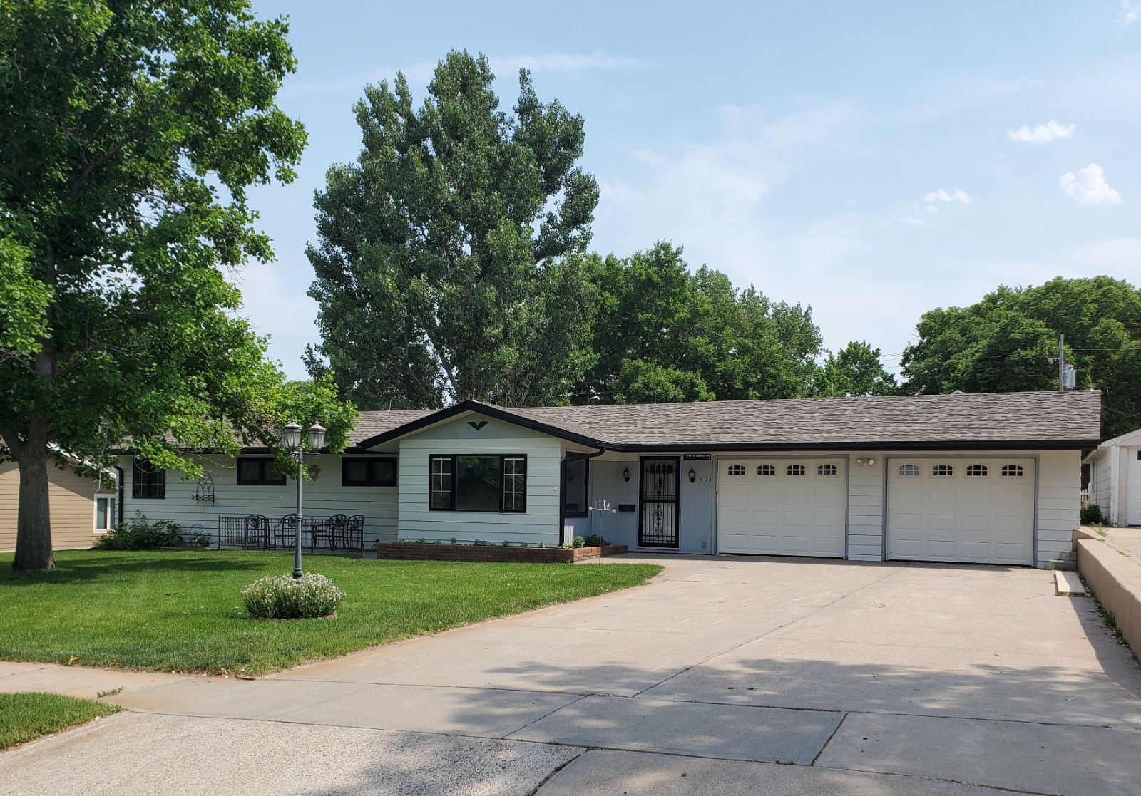 513 West 6th Street Colson Agency, Inc.